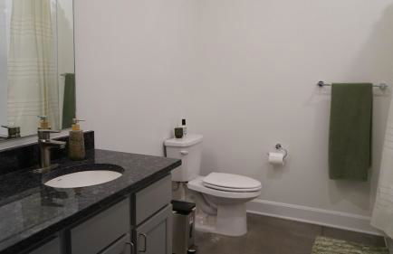 The Lawrencian Loft -2BD king & Queen beds, 2 BA - Foto 51