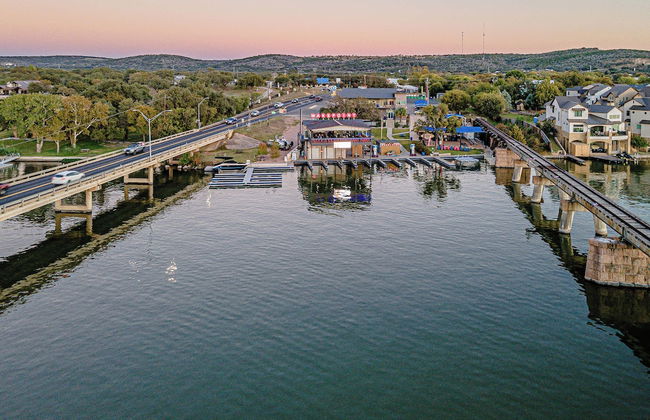 Immaculate Waterfront Home for 16 w/ Private Dock! - Foto 61