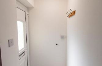 Dartford Luxurious House with Parking - Netflix - Wi-Fi - Photo 11