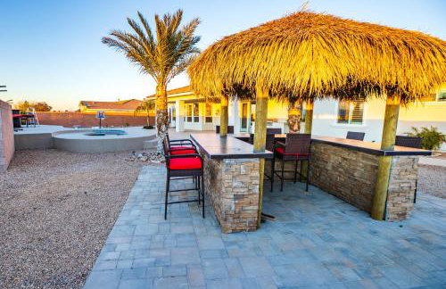 3400 SqFt House W/40Ft Heated Pool/Spa- Strip View - Photo 11