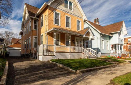 Revamped 3BR Apt with Easy Check-In Family-Friendly - Foto 56