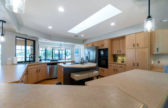 Waterfront Villa With Heated Pool Spa - Foto 21