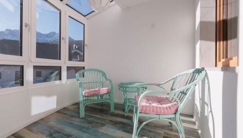 Alpenvilla Large Family Apartment - by Familiaris- Pools 500 meters - Foto 4