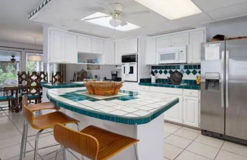 Say YES To Spring! 4BR Home w private pool 2 min to Destin beaches - Foto 18