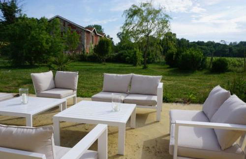 Château Bernon Gite 15 Personnes - piscine et SPA - Foto 9