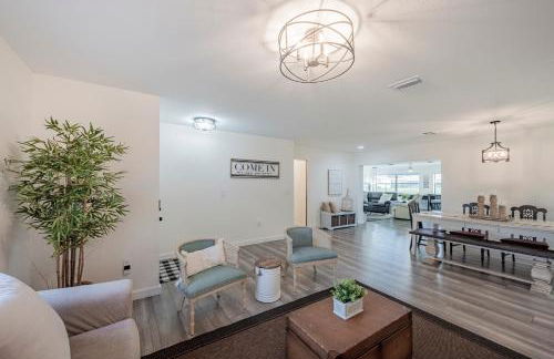 Pet Friendly Getaway Lake June Access Boat Dock Kayaks and More - Photo 2