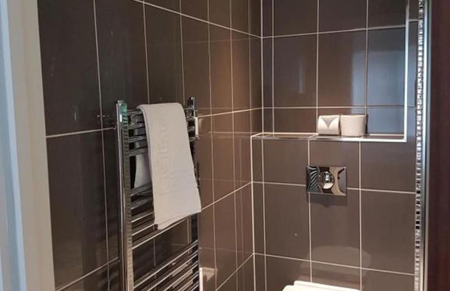 Lovely 2-bed Apartment in Brentwood - Foto 11