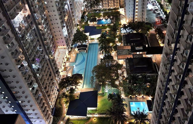 High-Tech Studio at Grass Residences -2 persons only, Quezon City - Foto 39