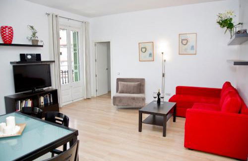 Claris Apartments - Photo 7