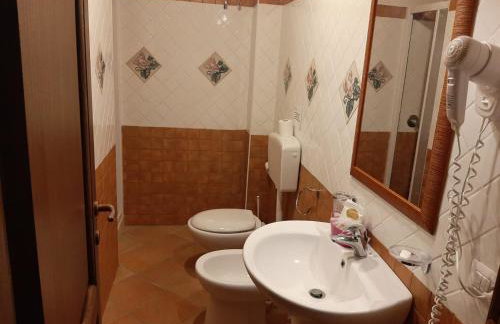 Spacious villa with private pool and stunning views - Foto 17