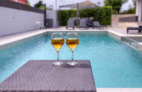 Luksuzni Apartmani Asi s bazenom - Foto 4