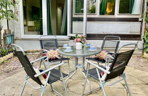 Modern 3-Bed, 3-Bath Maida Vale Flat with Private Garden near Little Venice, St Johns Wood, Regents Park, Paddington by NourNest Apartments - Photo 10