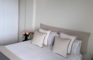 Coronado Apartment - Photo 4