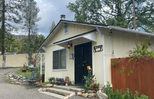 Sierra Sunset Cottage -Yosemite area vacation cottage - Foto 34