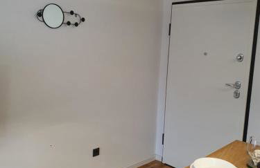 City heaven,self check in, with free parking - Foto 14