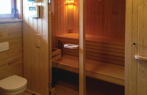 Beautiful Home In Gornji Zvecaj - Foto 4