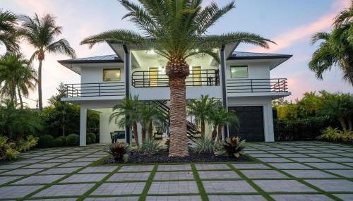 Villa Franchella - Waterfront Luxury Home, Pool, 45 Dock - Foto 5