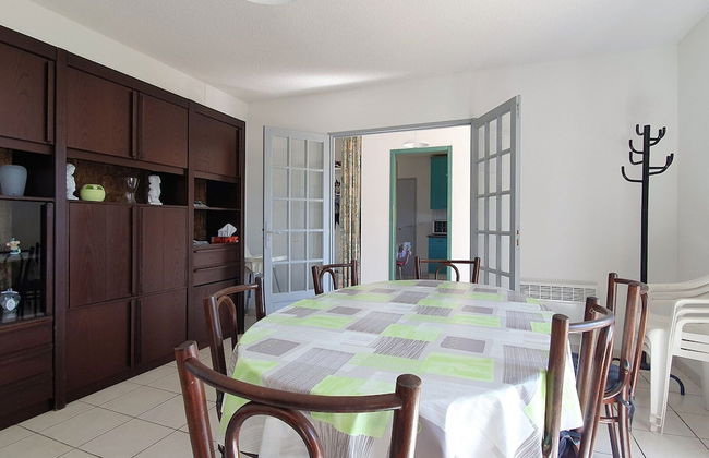 Pretty Villa With Above Ground Pool - Foto 18