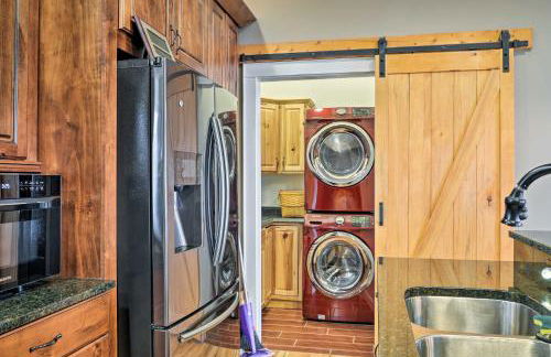 The Barn House Caldwell Mtn Retreat with Hot Tub! - Foto 8