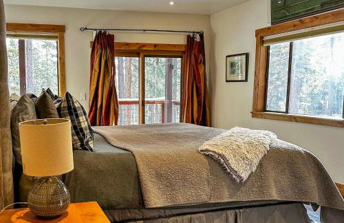 4 Mi to Diamond Peak Ski Resort Gem with Hot Tub - Foto 2