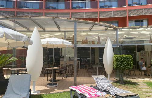 Sunbliss - praia, piscina e localização central - Foto 20