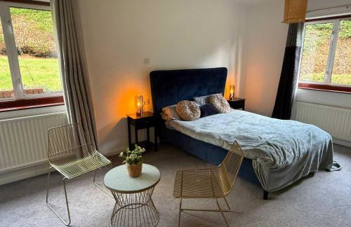 Large 4 Bed with Parking - Foto 19