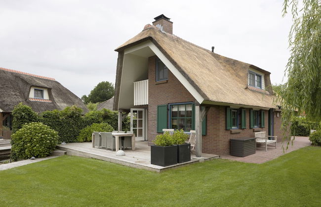Stylish Thatched Villa with 2 Bathrooms near Giethoorn - Foto 1