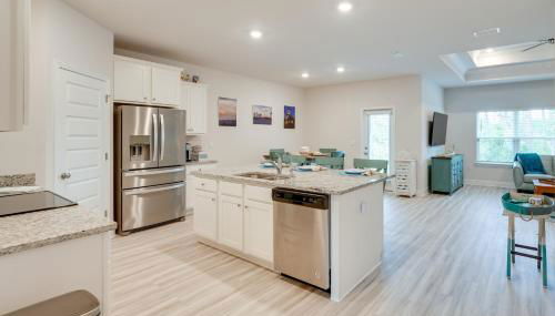 Walk to Beach and Pool Windmark Beach Home! - Foto 4