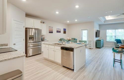 Walk to Beach and Pool Windmark Beach Home! - Foto 4