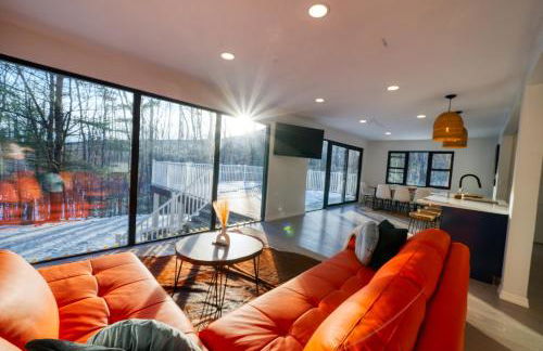 Brand New House with Huge Patio - Photo 13