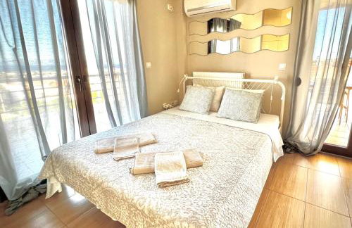 Sunrise Studio with unhindered view to the sea. - Foto 1