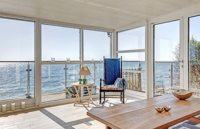 Sunlit Holiday Home in Bornholm near Sea - Photo 13