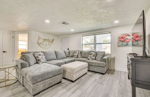 Canal Front Oasis w Heated Pool Close to the Beach - Foto 38