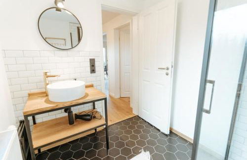 Wunderschöne FeWo direkt am Meer mit Whirlpool & Sauna - Photo 32