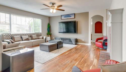 Yard, Home Gym, and Game Room Spacious Aurora Home - Foto 4