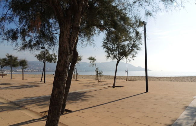 Apartment in Roses on the Beachfront - Photo 18