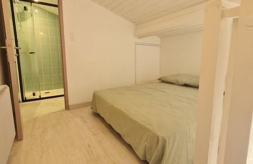 Petit nid cosy entre vignes et forêt, tout inclus avec terrasse privative - FR-1-584-291 - Foto 7