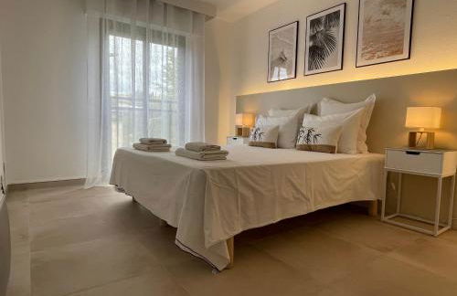 Domaine D'Ahmosis, modern 2 bedrooms refurbished apartment, f3 moderne fraichement rénové - Foto 12