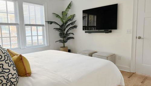 Sunny & Playful Carriage House in Downtown Savannah Stay Here and Walk Everywhere - Foto 3