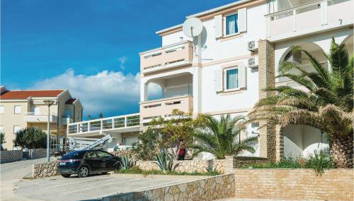 1 Bedroom Cozy Apartment In Vidalici - Foto 5