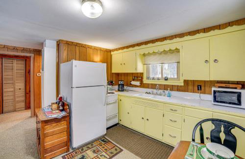 Ice Fish and Snowmobile Riverfront Manistique Cabin - Foto 8