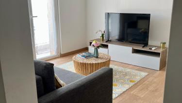 Perle rare à 250m de la plage ! Climatisé avec Parking, balcon & WiFi - Foto 4