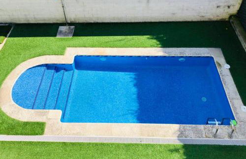Apartamento con piscina y terraza al lado de la playa - Foto 8