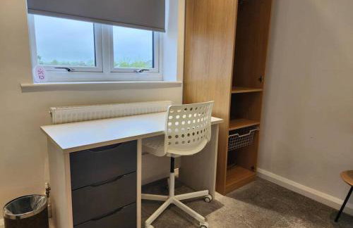 Hazel 1-Bedroom Flat, Parking, WiFi, Netflix, Prime location - Foto 12