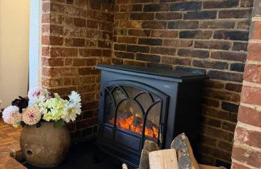 Pretty Cottage in Harleston, Norfolk, dog friendly - Photo 13