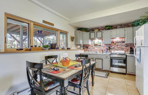 Pet-Friendly Pine Home Near Hiking and Fishing! - Photo 2