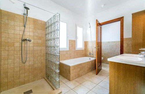 88-Exclusive Villa with Private Pool in Mijas, Malaga - Photo 30