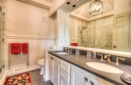 Stratton Mountain Condo with a Hot Tub! Sleeps 12! - Photo 35