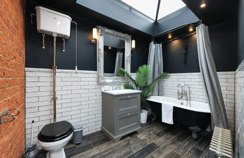 Convenient 3-Bed Near Bingham Station & Town Centre - Foto 6