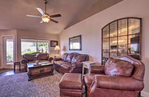 Henderson Home with Pool and Mountain, Strip Views! - Foto 5